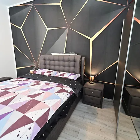 Apartment A&n *