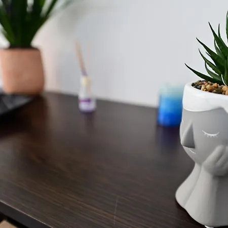 A&n Apartment *